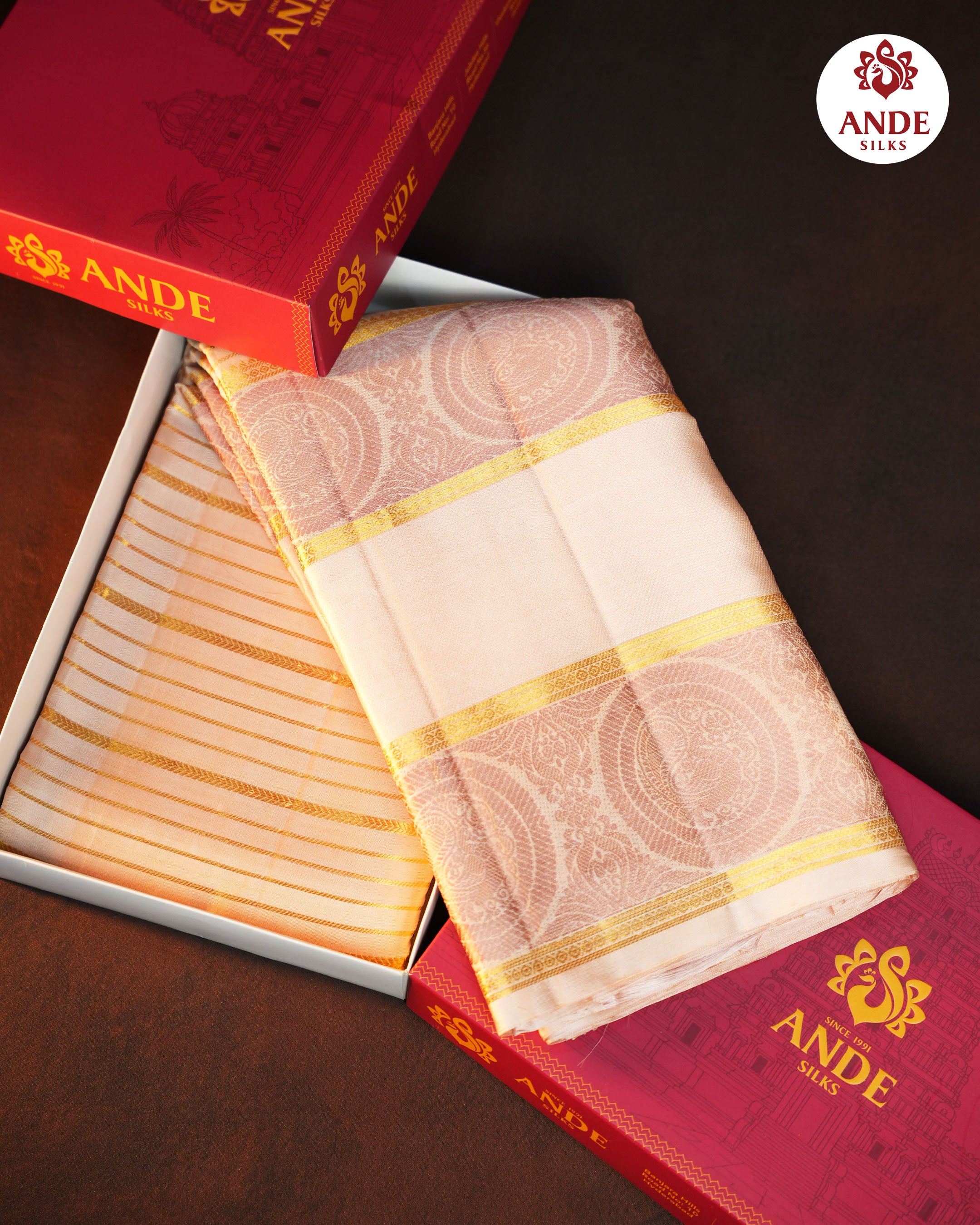 Cream Kanchi Pattu Saree with Elegant Zari Border