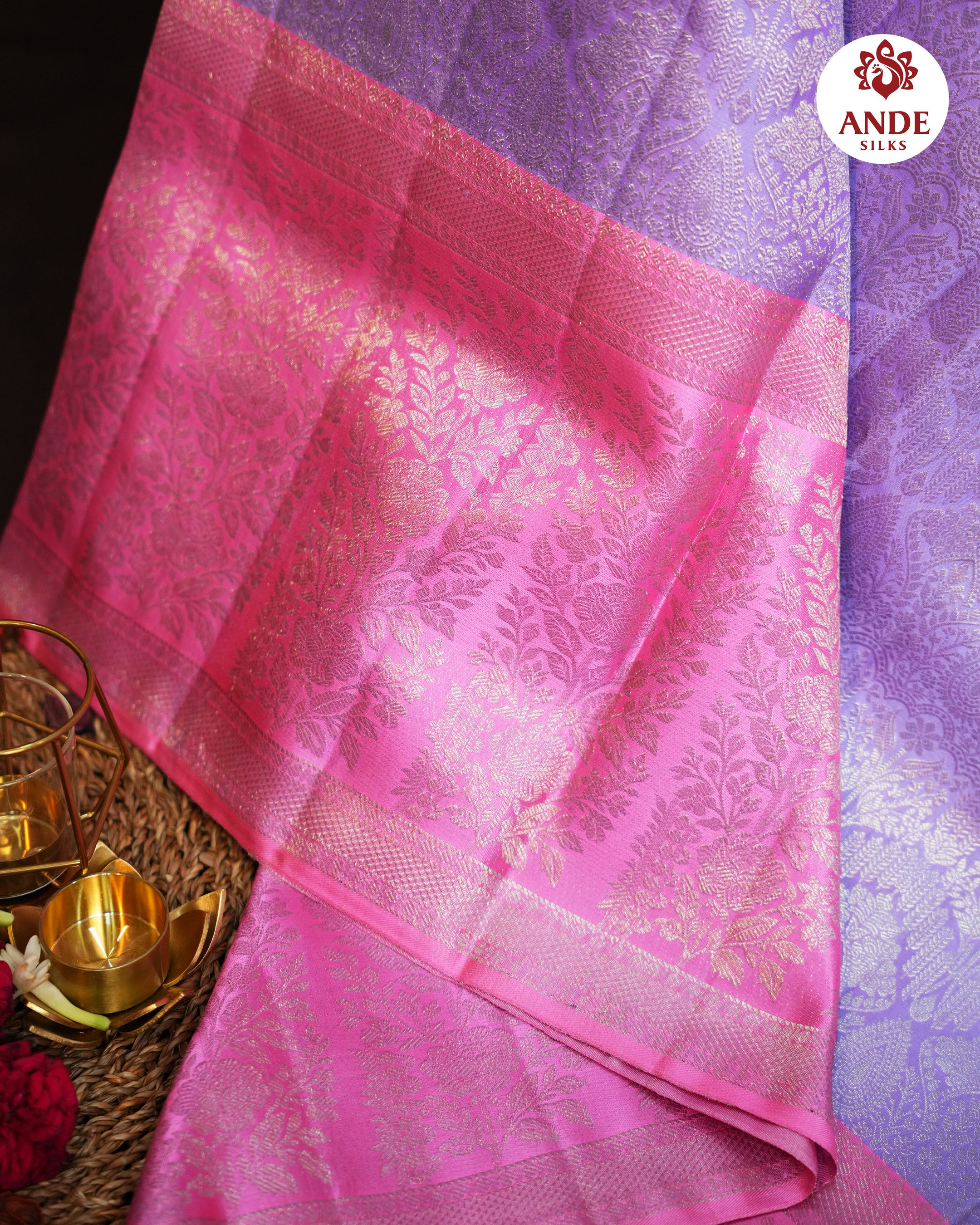 Kanchi Pattu Saree with Floral Zari Weaving – Lavender Pink