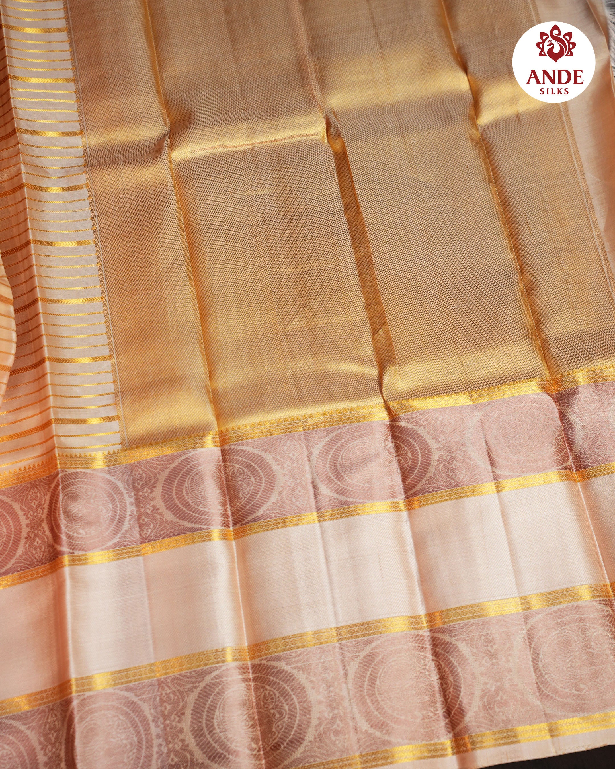 Cream Kanchi Pattu Saree with Elegant Zari Border