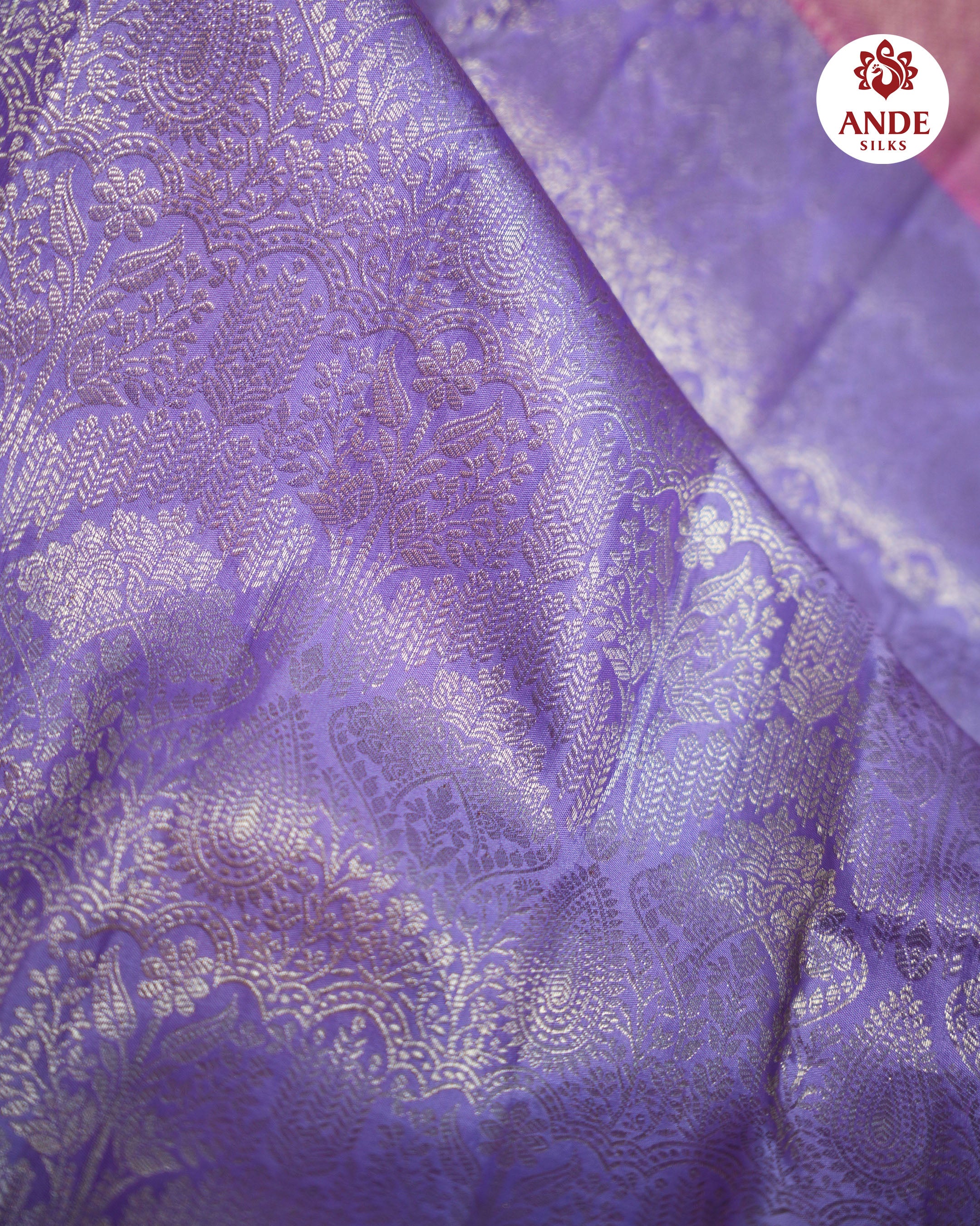 Kanchi Pattu Saree with Floral Zari Weaving – Lavender Pink