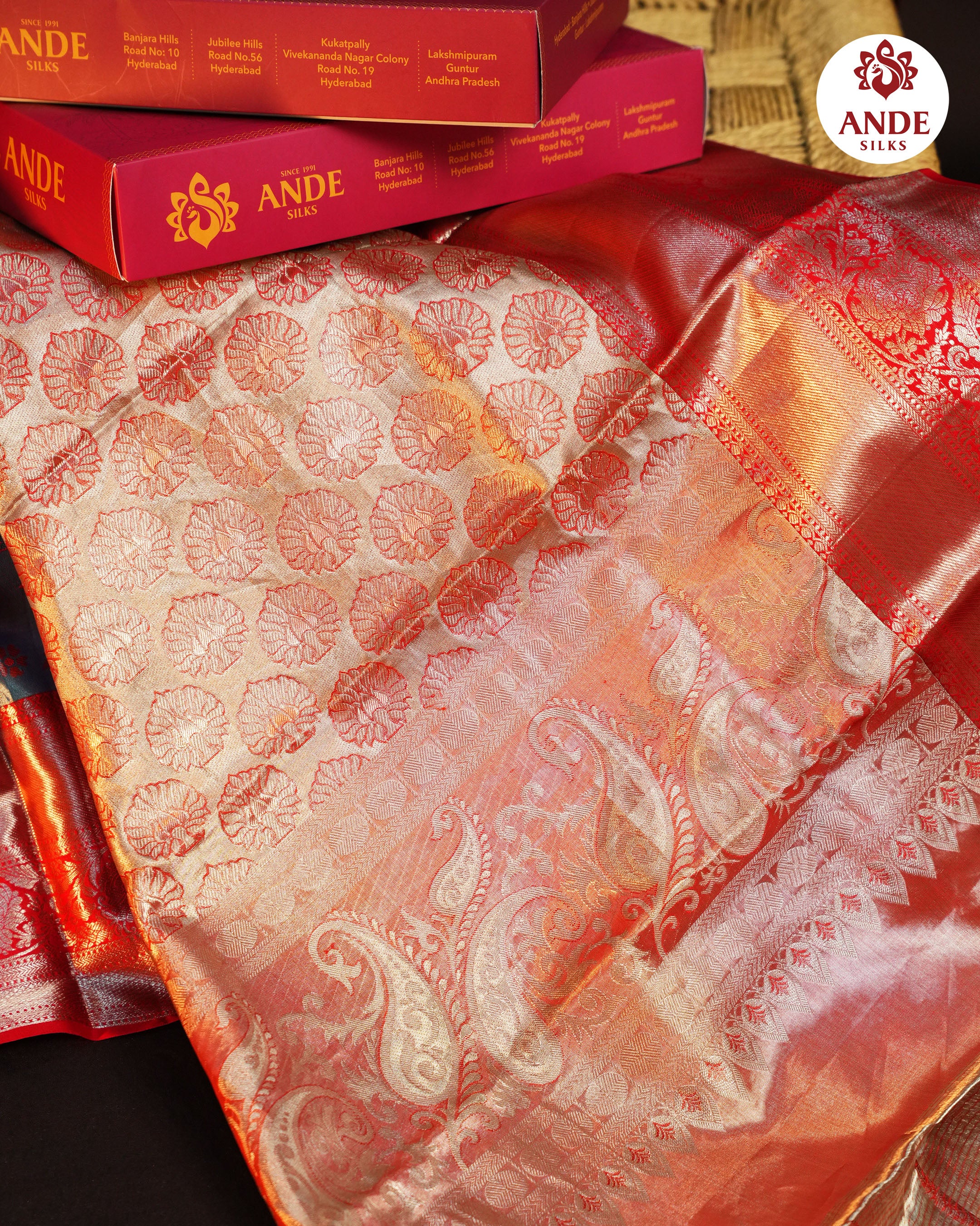 Kanchi Pattu Saree with Rich Zari Border – Blue & Red