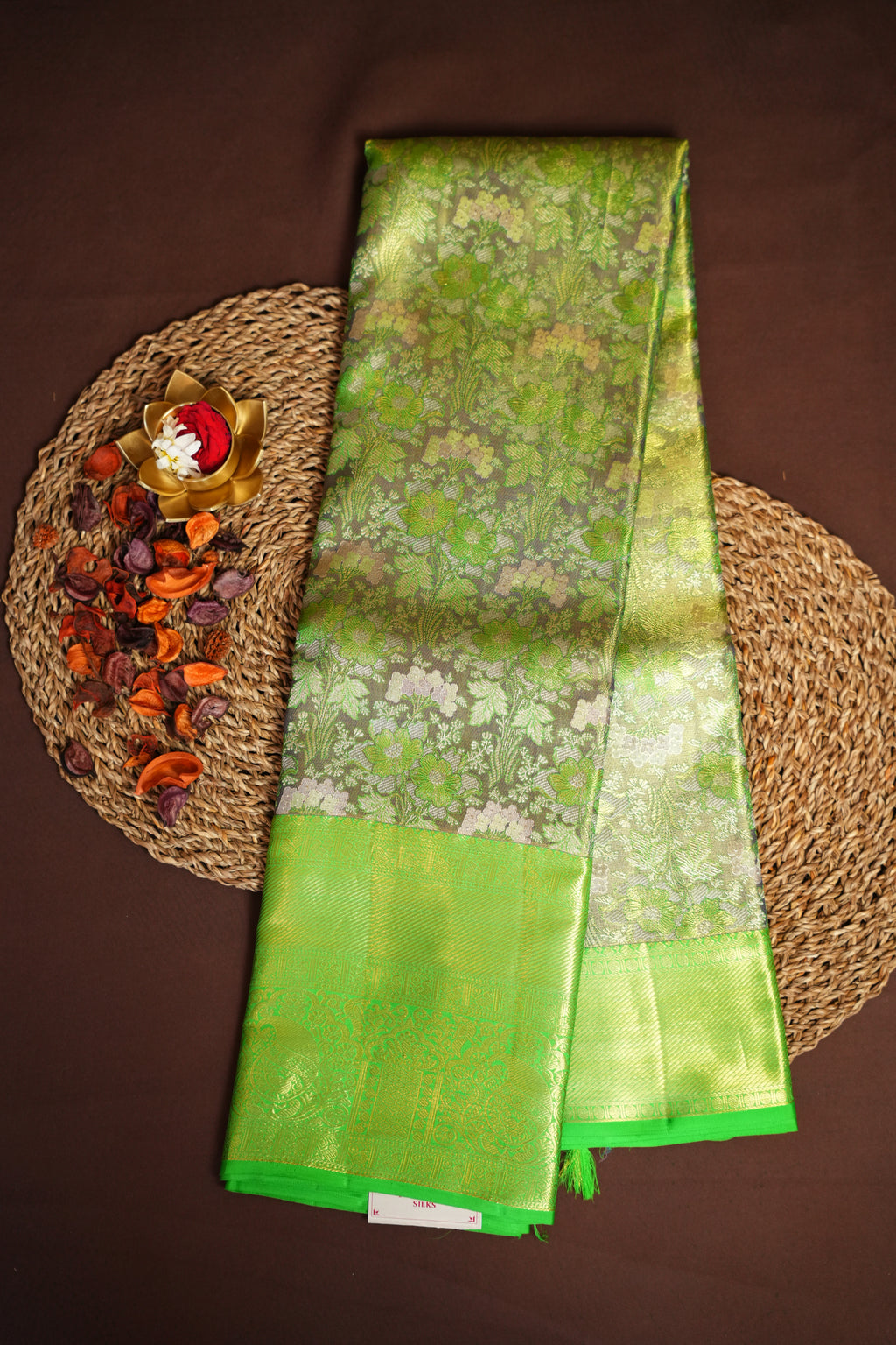 Kanchi Pattu Saree Bridal Collection Green Floral Zari | Ande Silks