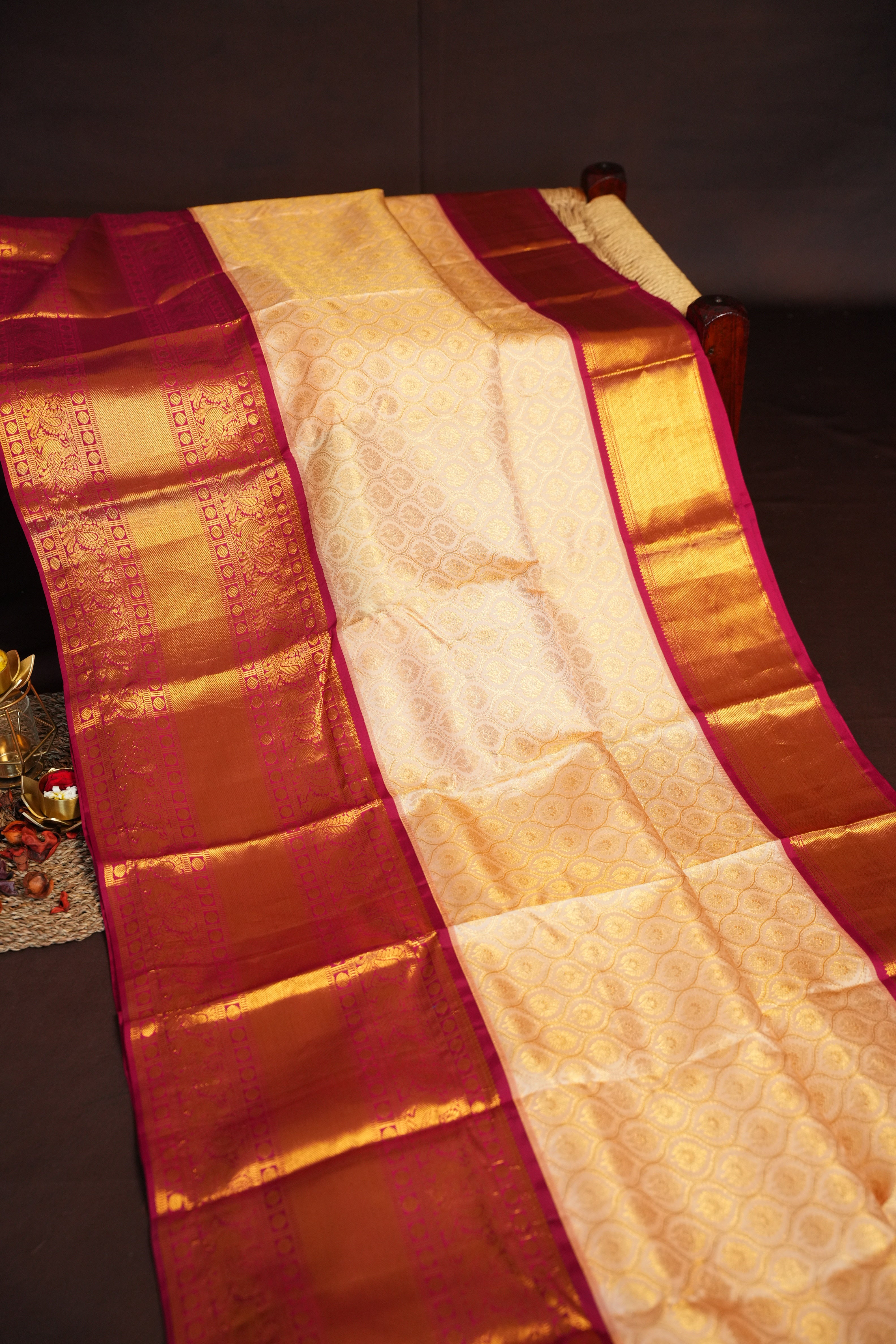 Kanchi Pattu Saree Bridal Collection – Elegant Gold & Pink Silk