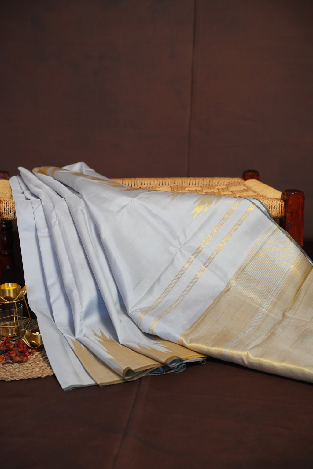 Kanchi Pattu Temple Border Saree Fusion White Gold | Ande Silks