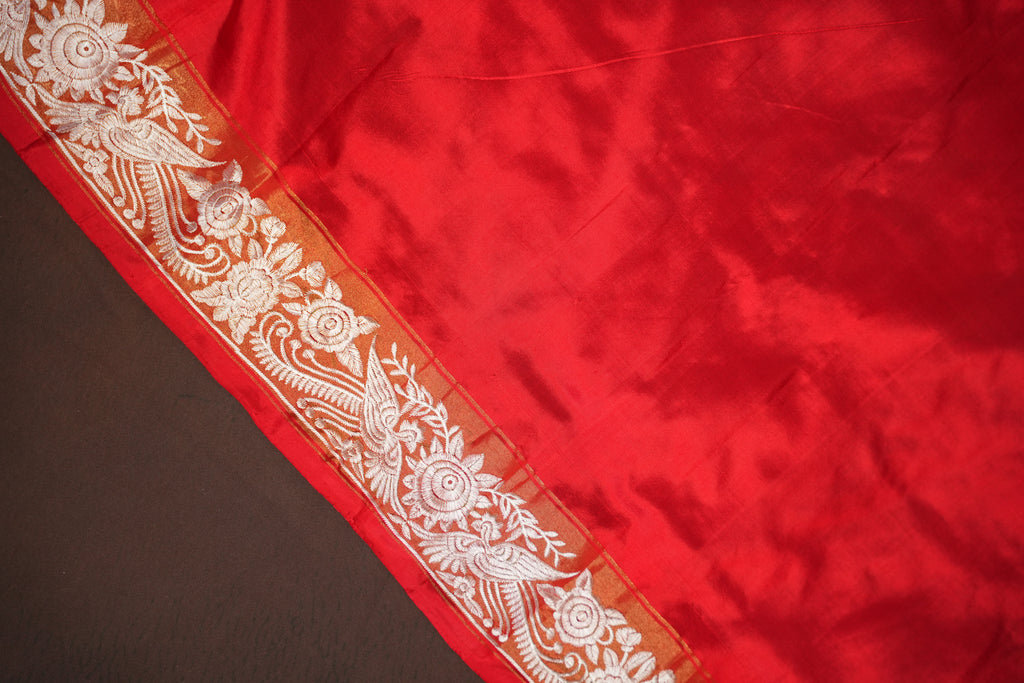 IKKAT Work Designer Saree with Floral Patterns & Contrast Border | Ande Silks
