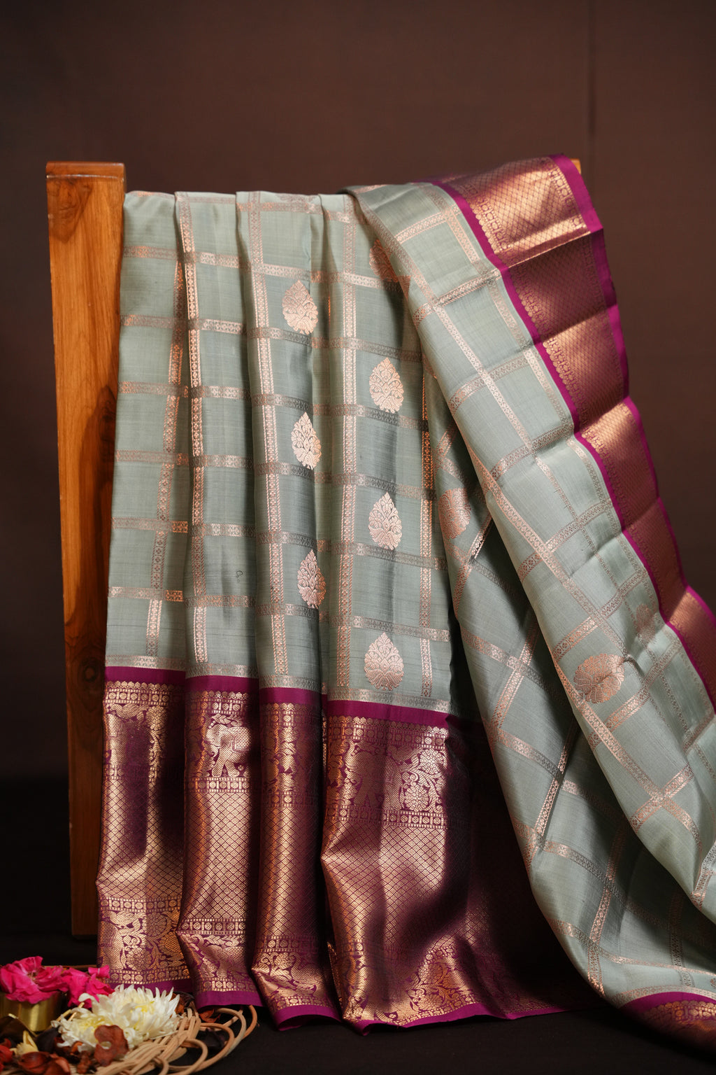 Vintage Kanchi Checks Saree in Silver Grey & Magenta