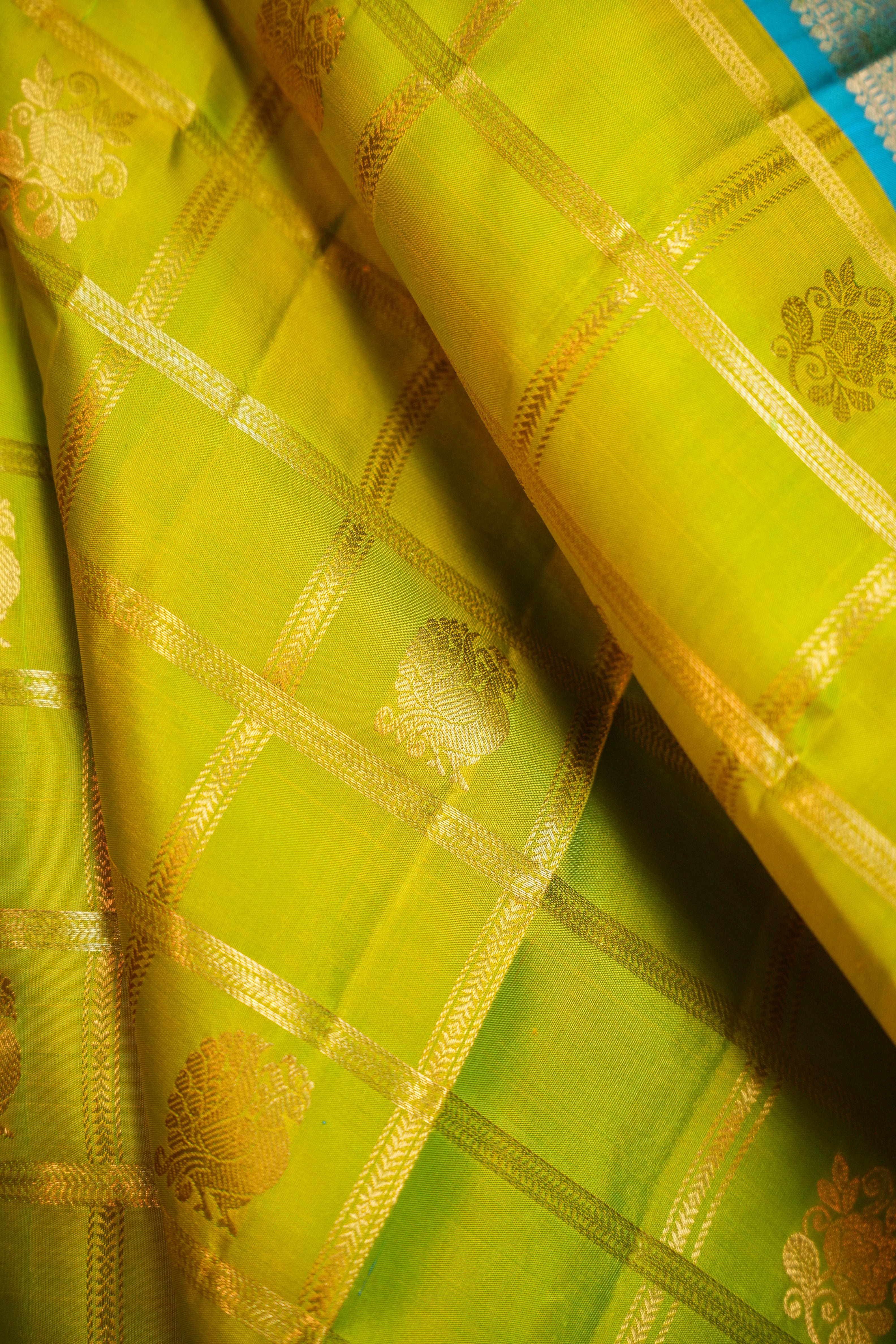 Vintage Kanchi Checks Saree in Aqua Blue & Lime Green