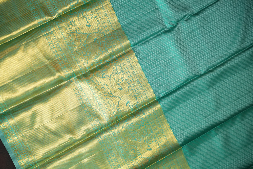 Bridal Maharani Border Saree with Rich Zari Weave