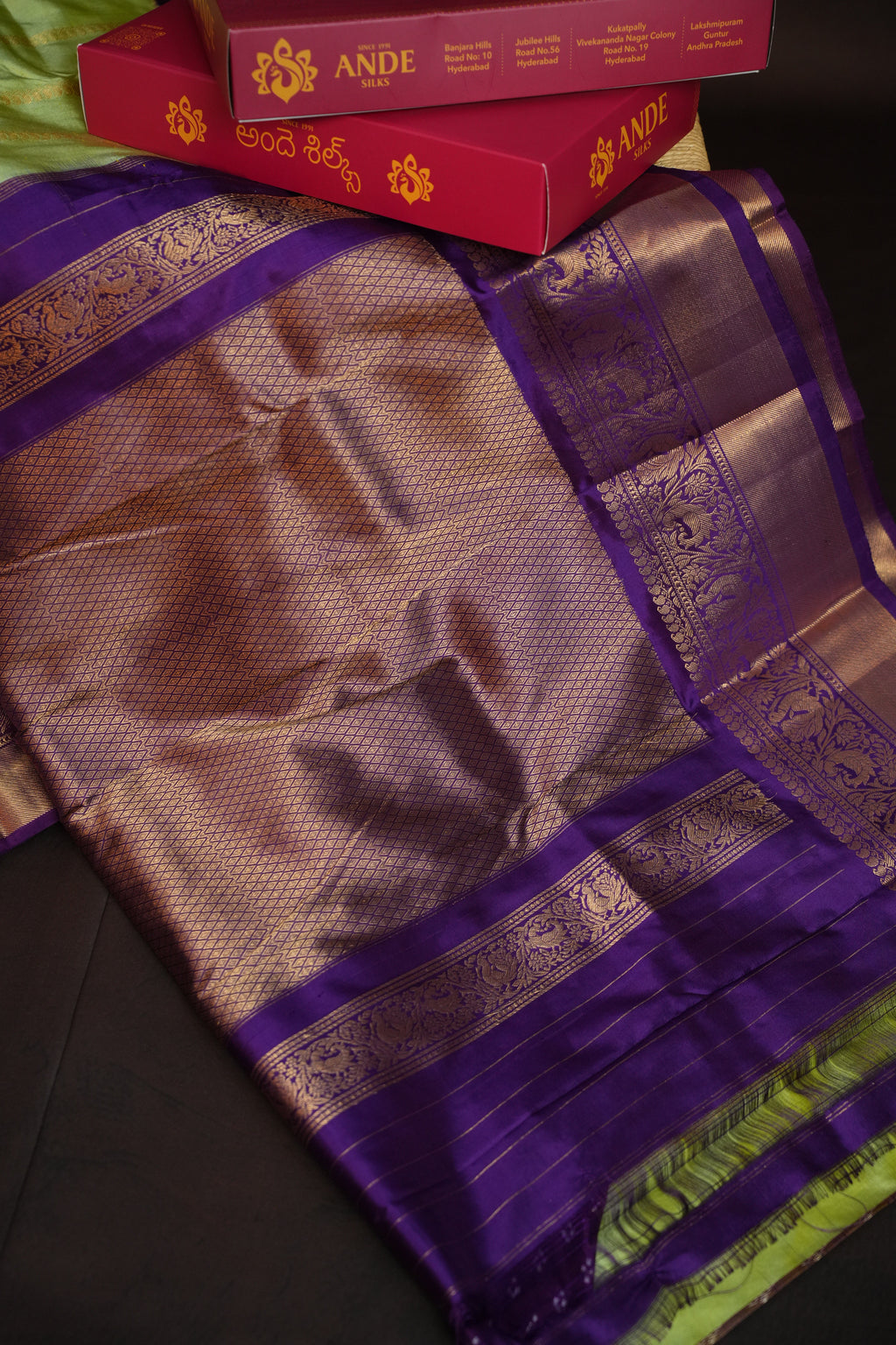 Ikkat Kanchi Border Silk Saree with Rich Pallu
