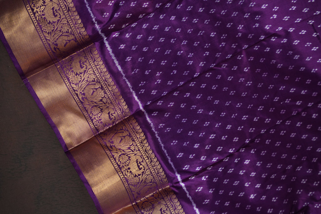 Ikkat Kanchi Border Silk Saree with Rich Pallu
