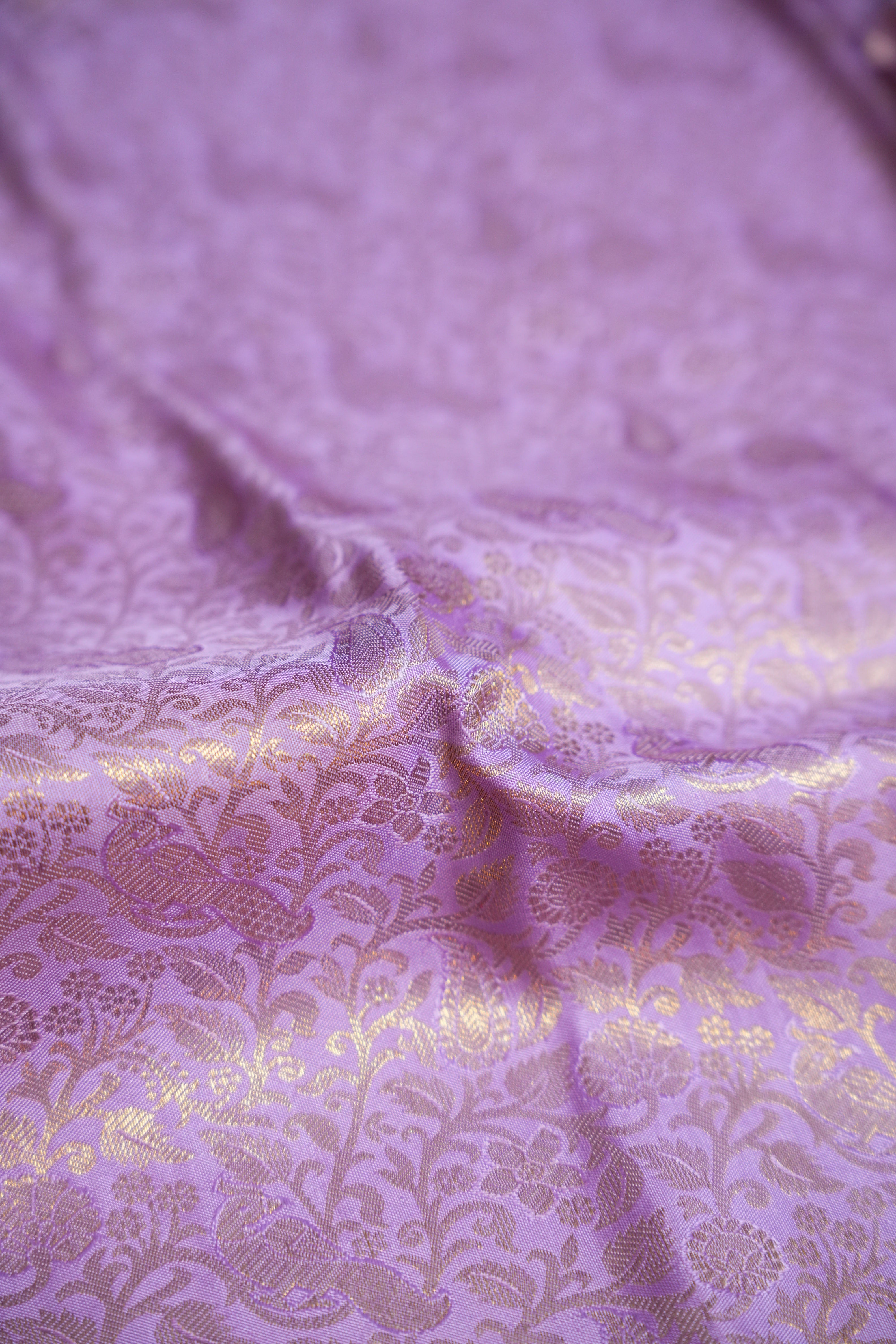 Lavender Kanchi Pattu Silk Saree with Rich Gold Zari Border