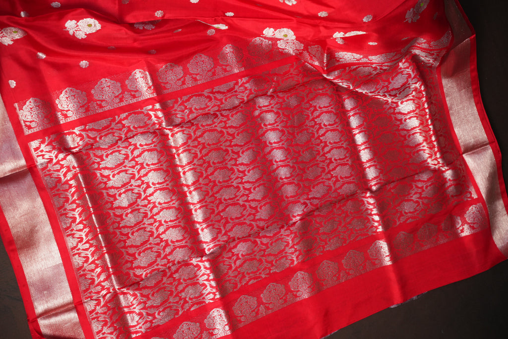 Red Maharani Pattu Saree with Silver Floral Motifs