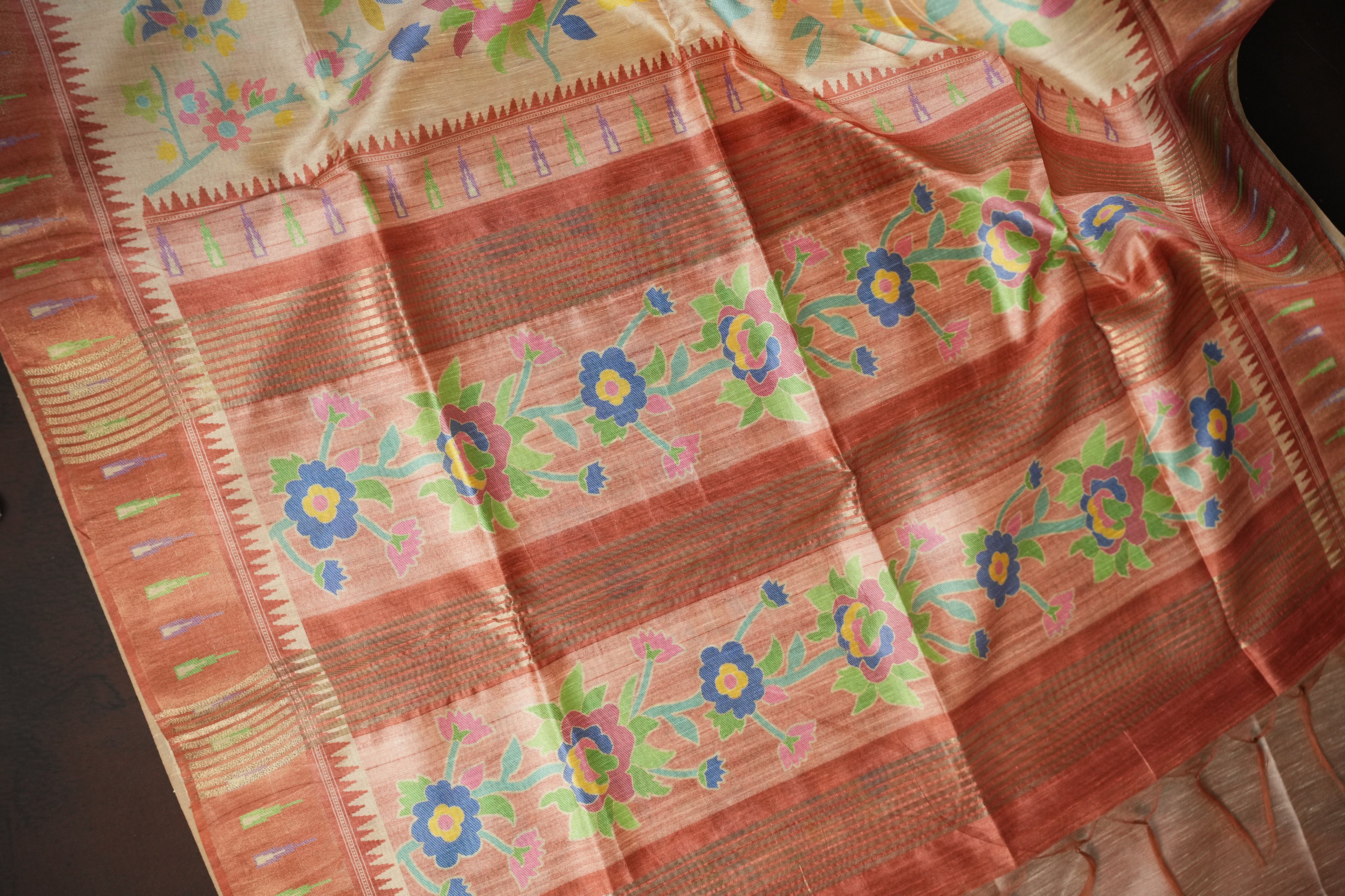 Peach Floral Fancy Linen Saree with Elegant Printed Design