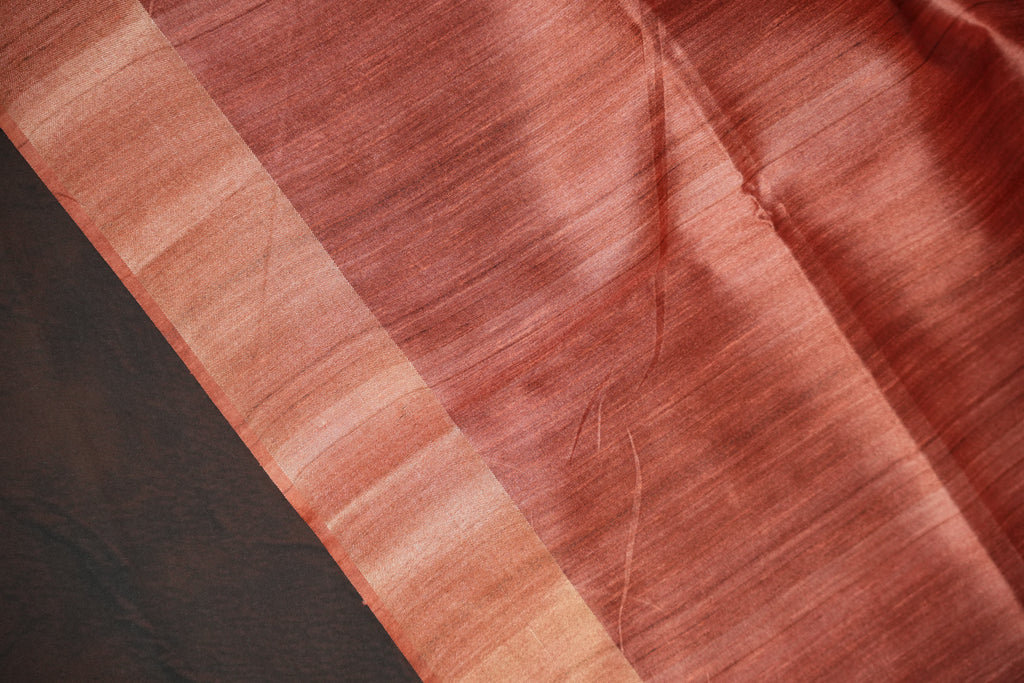 Peach Floral Fancy Linen Saree with Elegant Printed Design