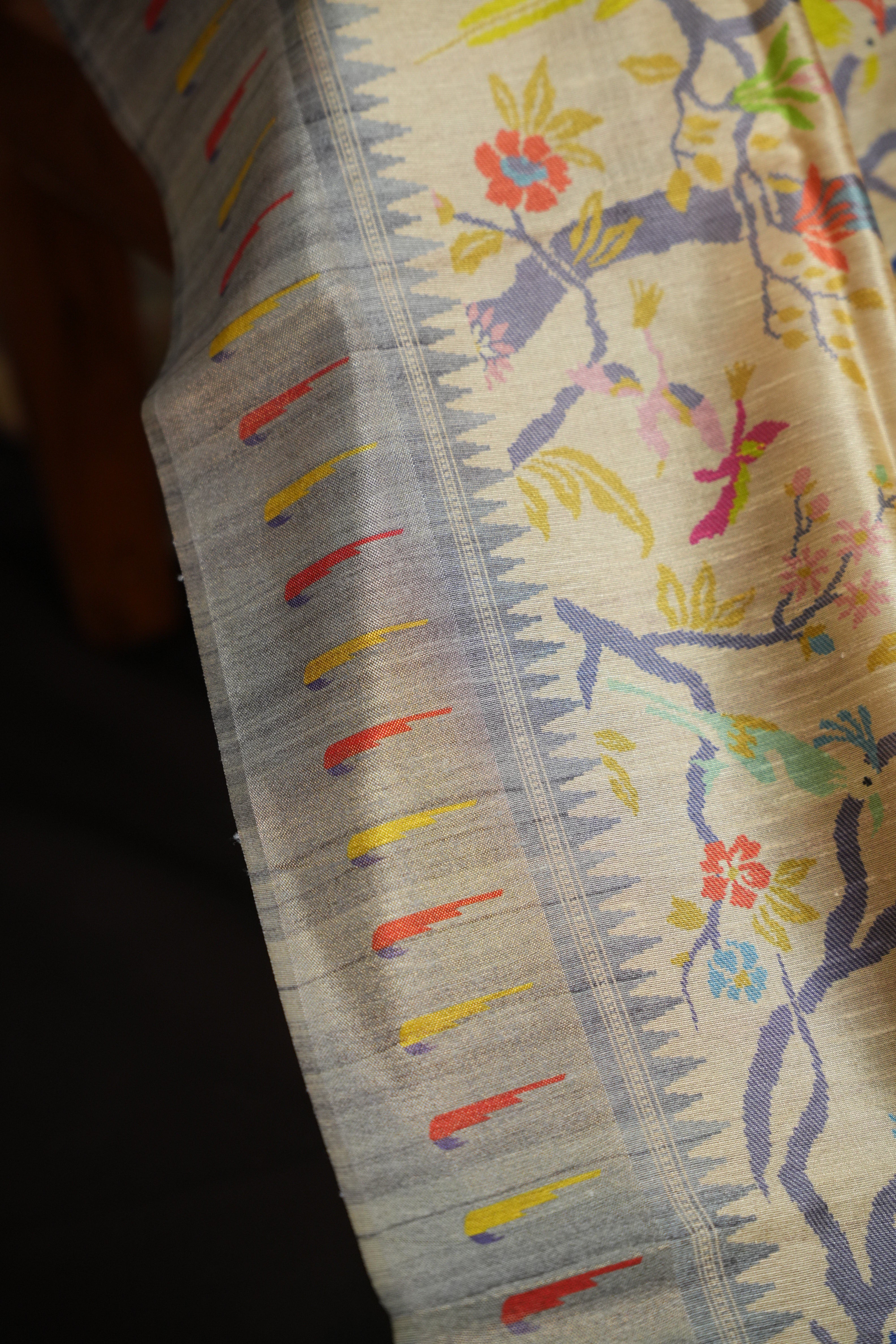 Grey Fancy Linen Saree with Bird Print and Tassel Design