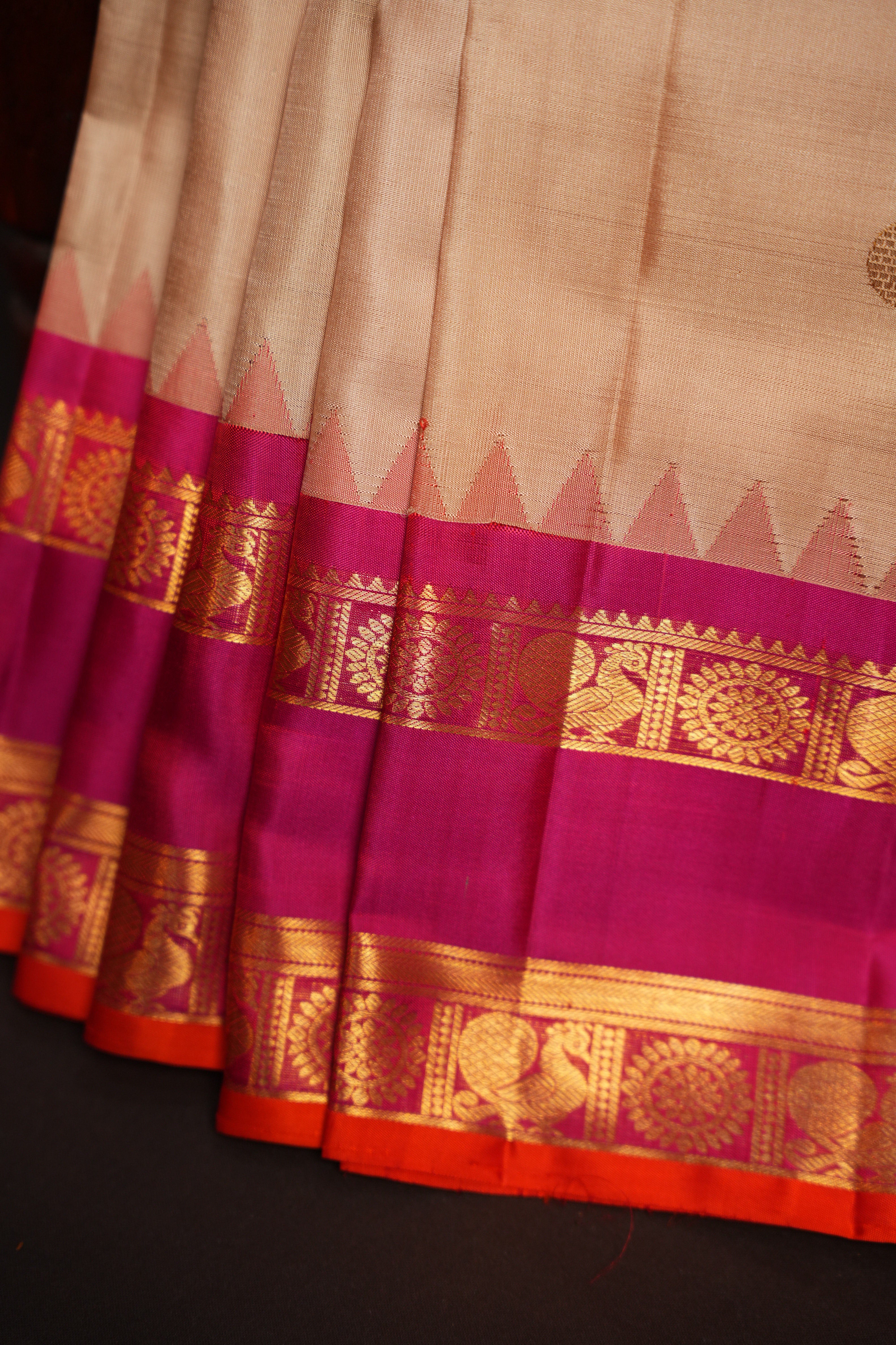 Kanchi Classic Collection Saree in Beige & Rani Pink