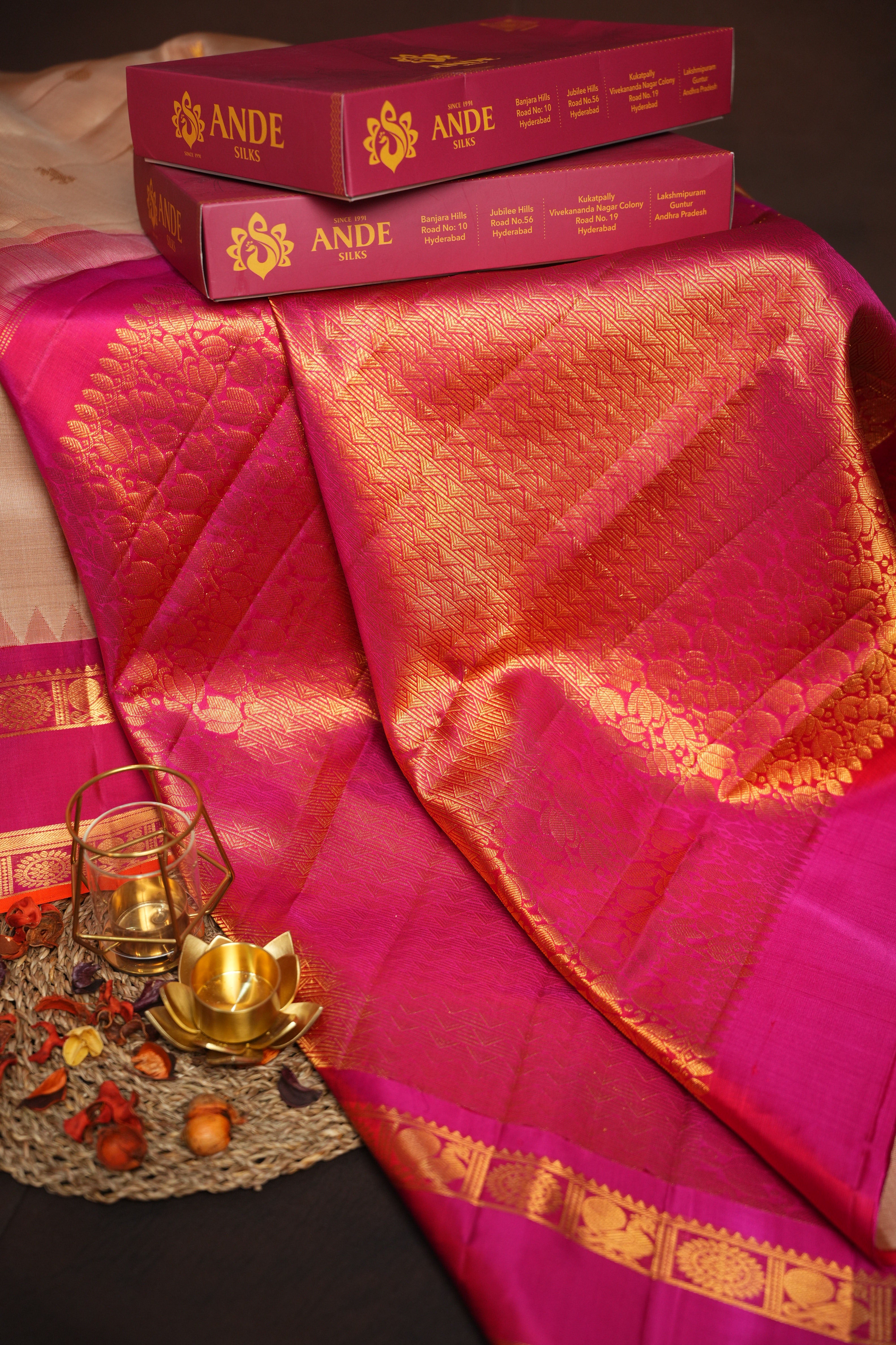 Kanchi Classic Collection Saree in Beige & Rani Pink