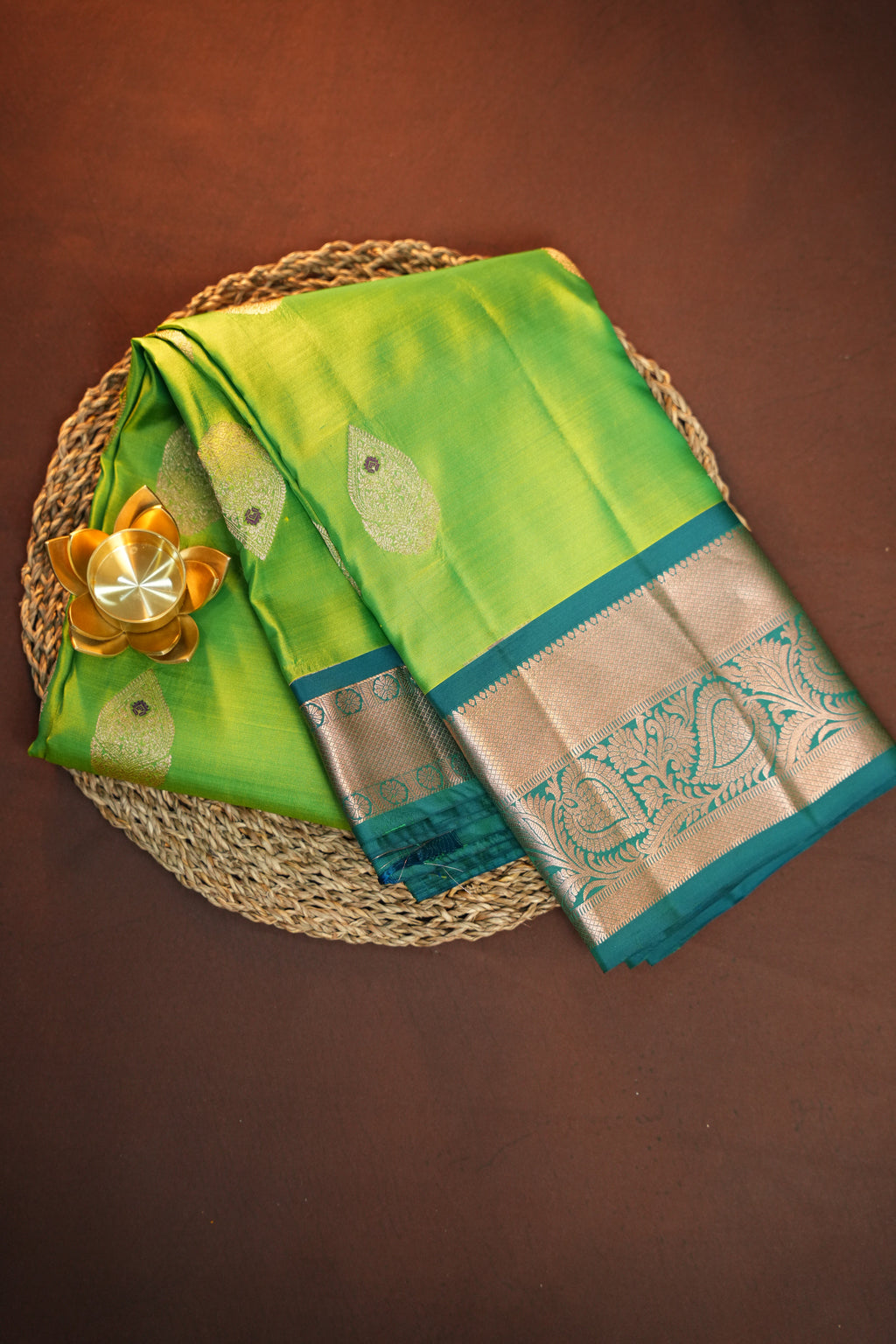 Parrot Green Kanchipuram Vintage Silk Saree with Silver Zari