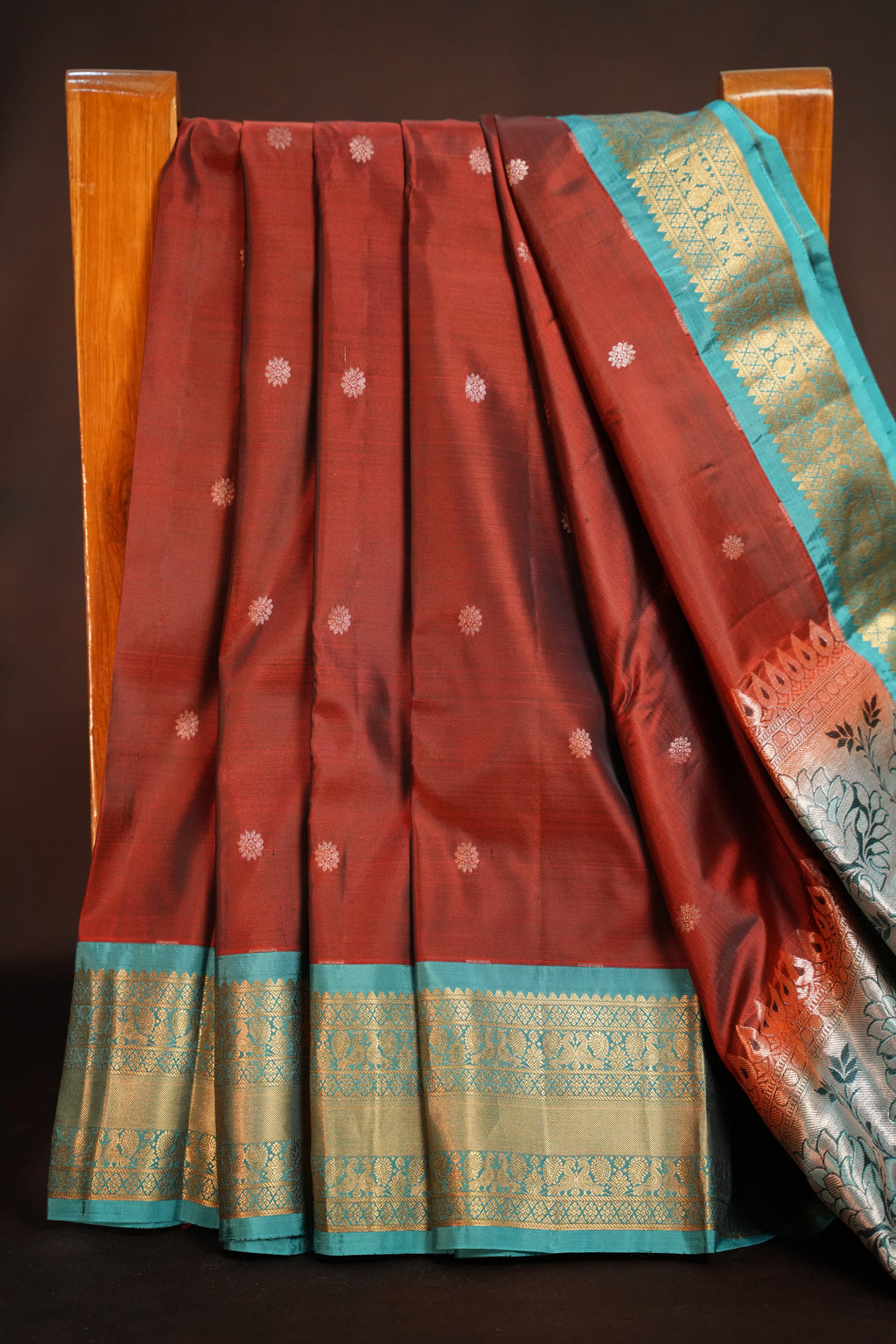 Rust Orange Kanchipuram Vintage Saree with Contrast Border