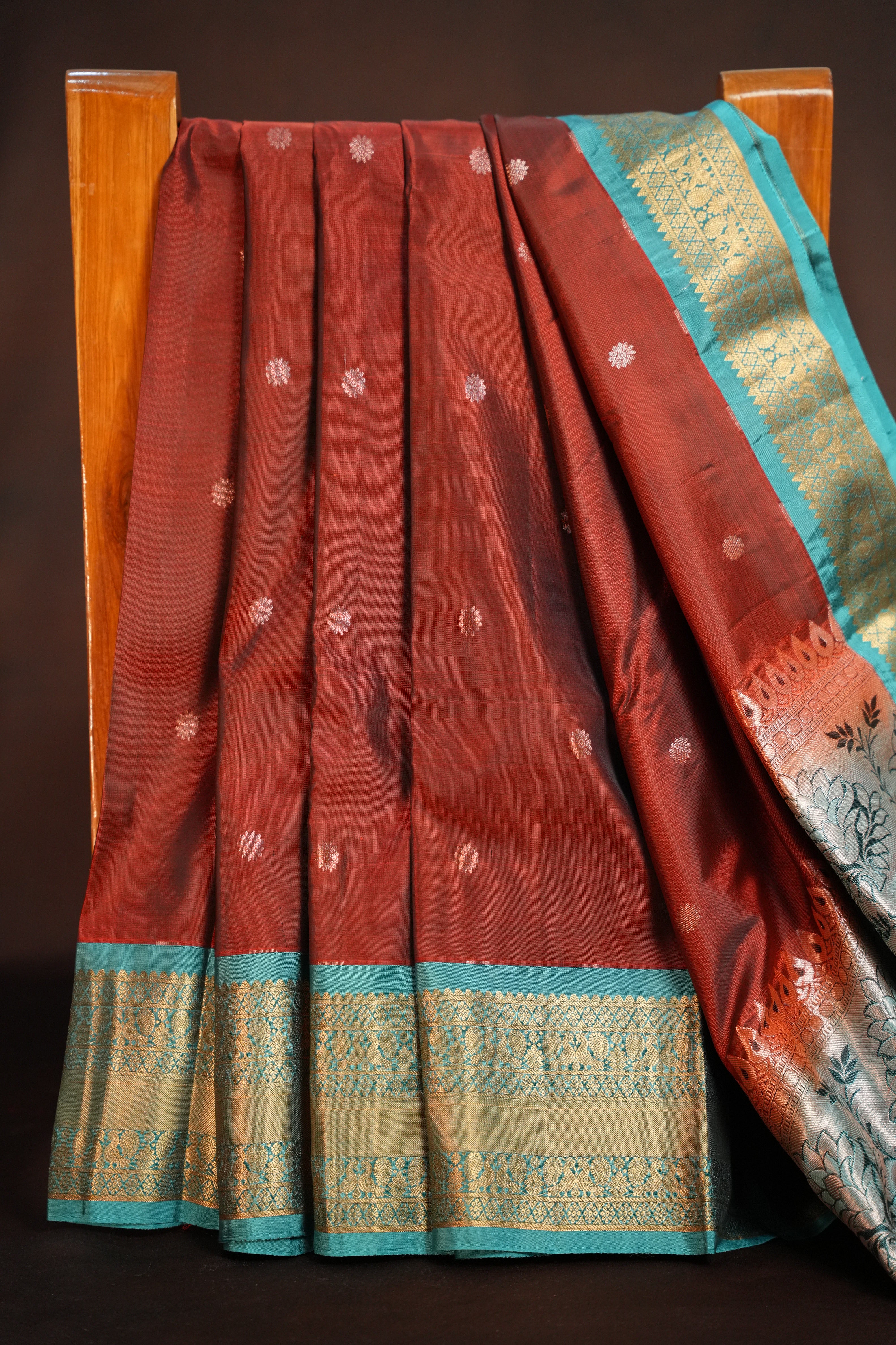 Rust Orange Kanchipuram Vintage Saree with Contrast Border