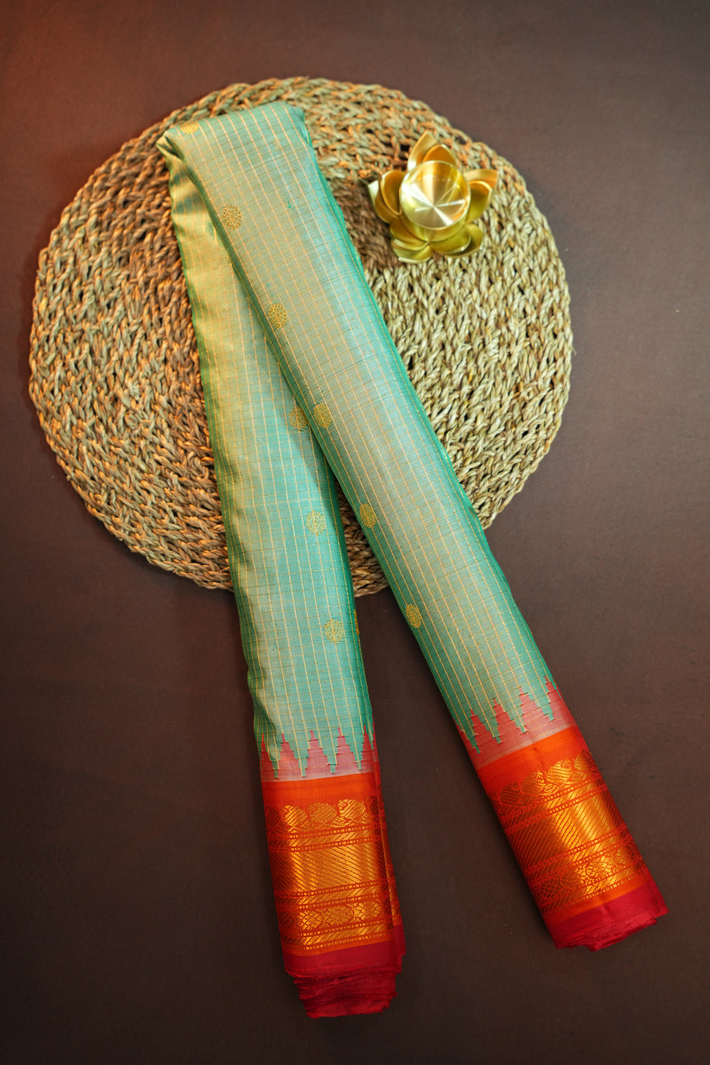 Gadwal Muniya Border Saree