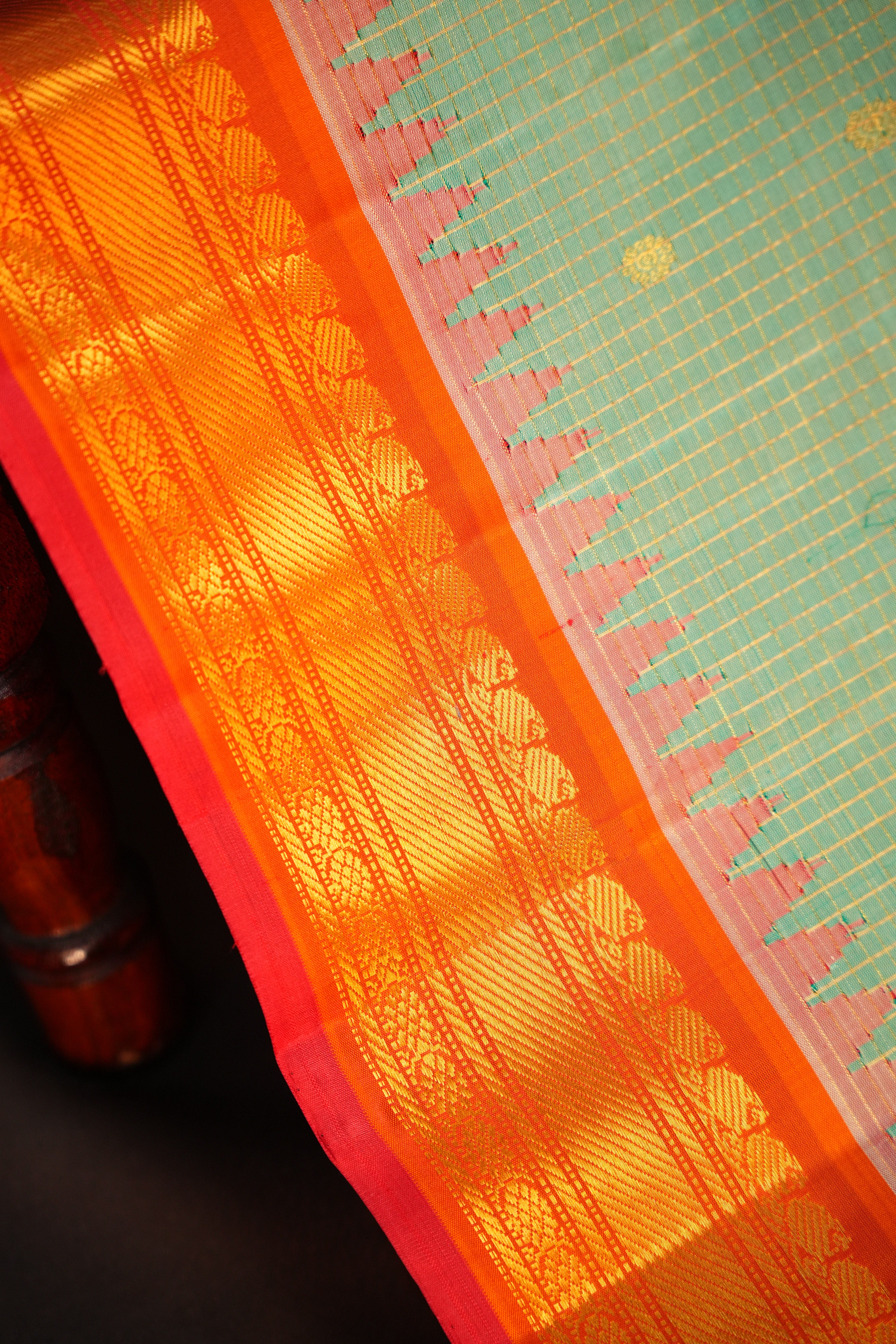 Gadwal Muniya Border Saree