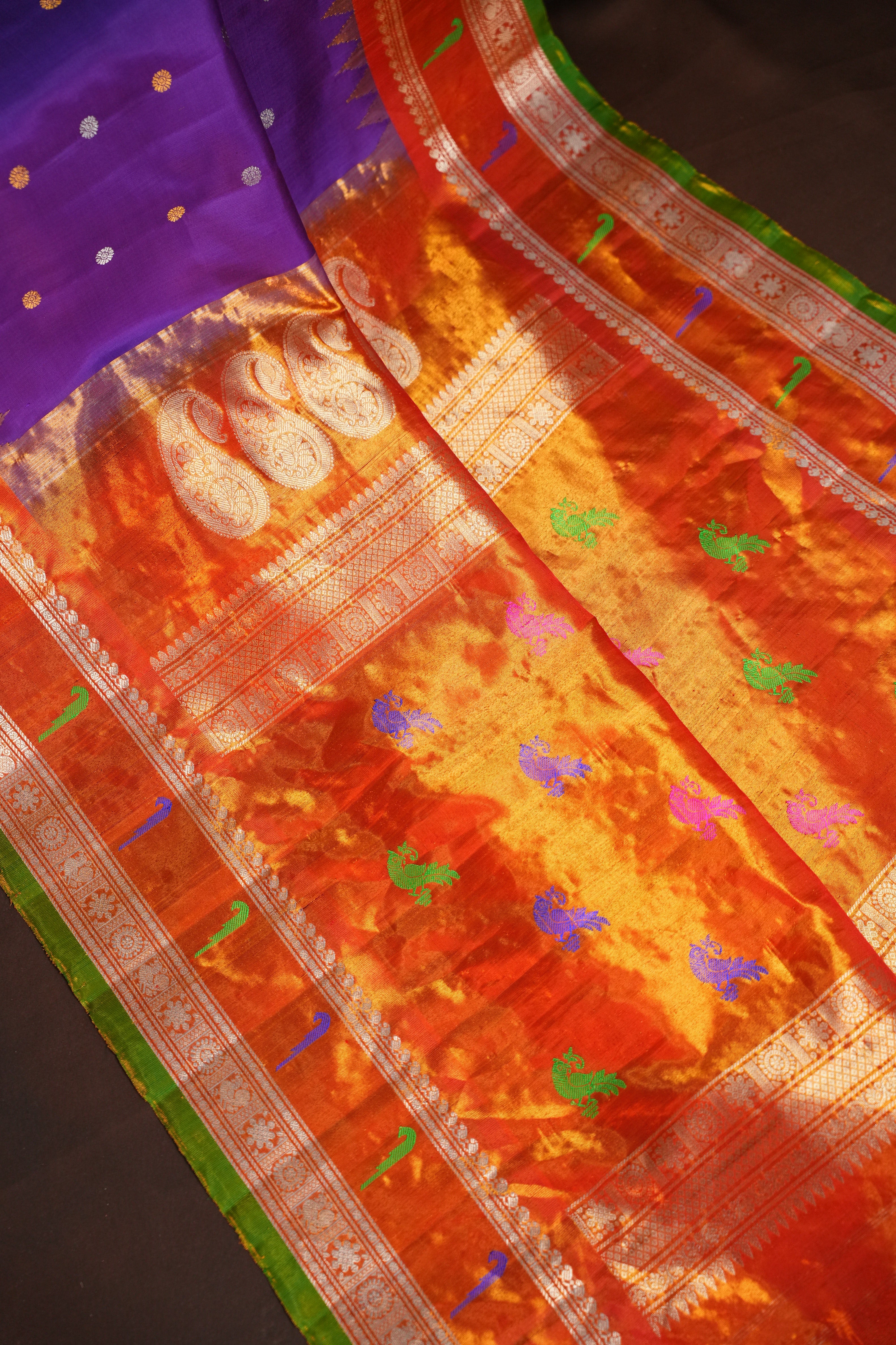 Gadwal Muniya Border Saree