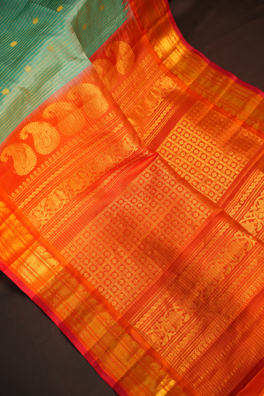 Gadwal Muniya Border Saree